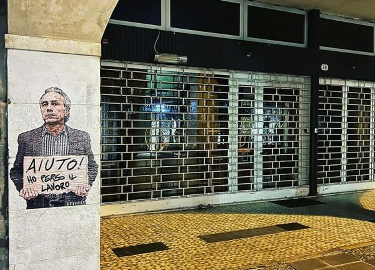 Marco Travaglio nel murales di Evyrein