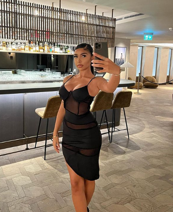 Mya Mills (Instagram myamills) Mya Mills (Instagram myamills)