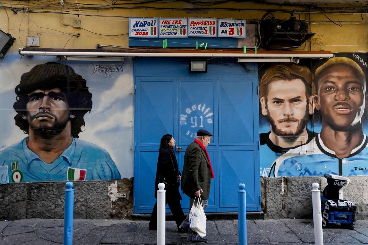 Napoli Maradona murales