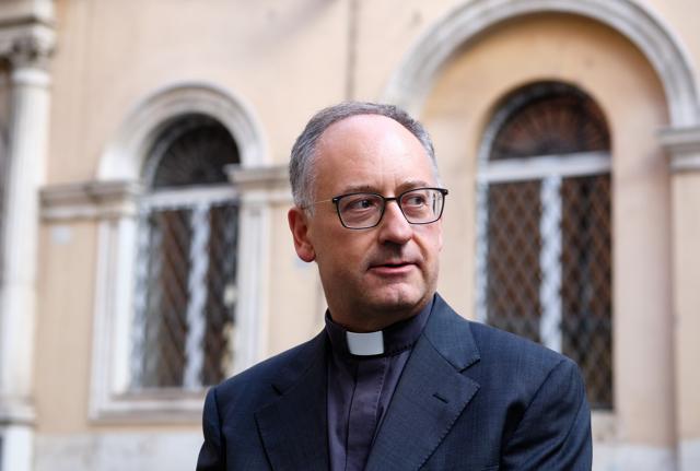 Padre Spadaro (foto Lapresse) Padre Spadaro (foto Lapresse)
