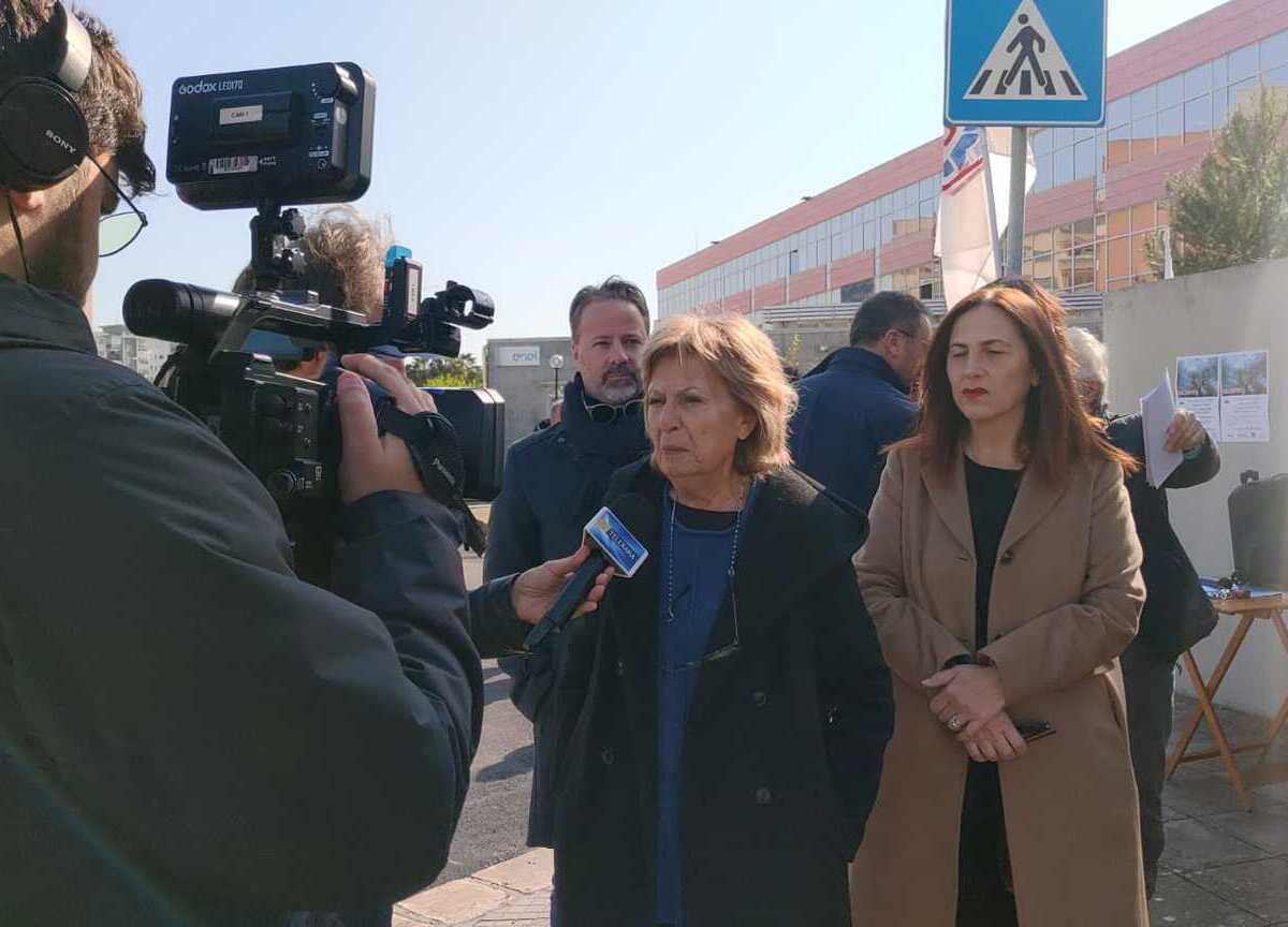 S enatrice Adriana Poli Bortone S enatrice Adriana Poli Bortone