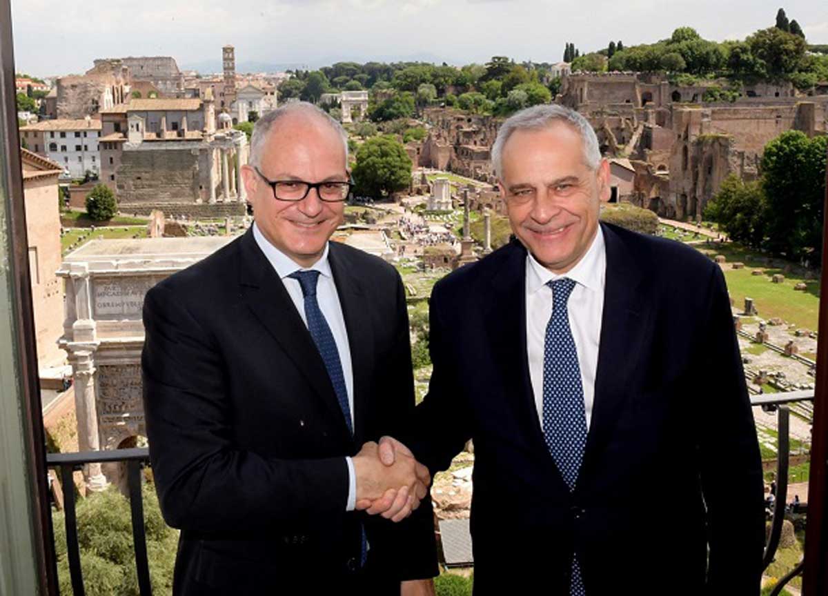 Il prefetto di Roma Lamberto Giannini con il sindaco Gualtieri Il prefetto di Roma Lamberto Giannini con il sindaco Gualtieri