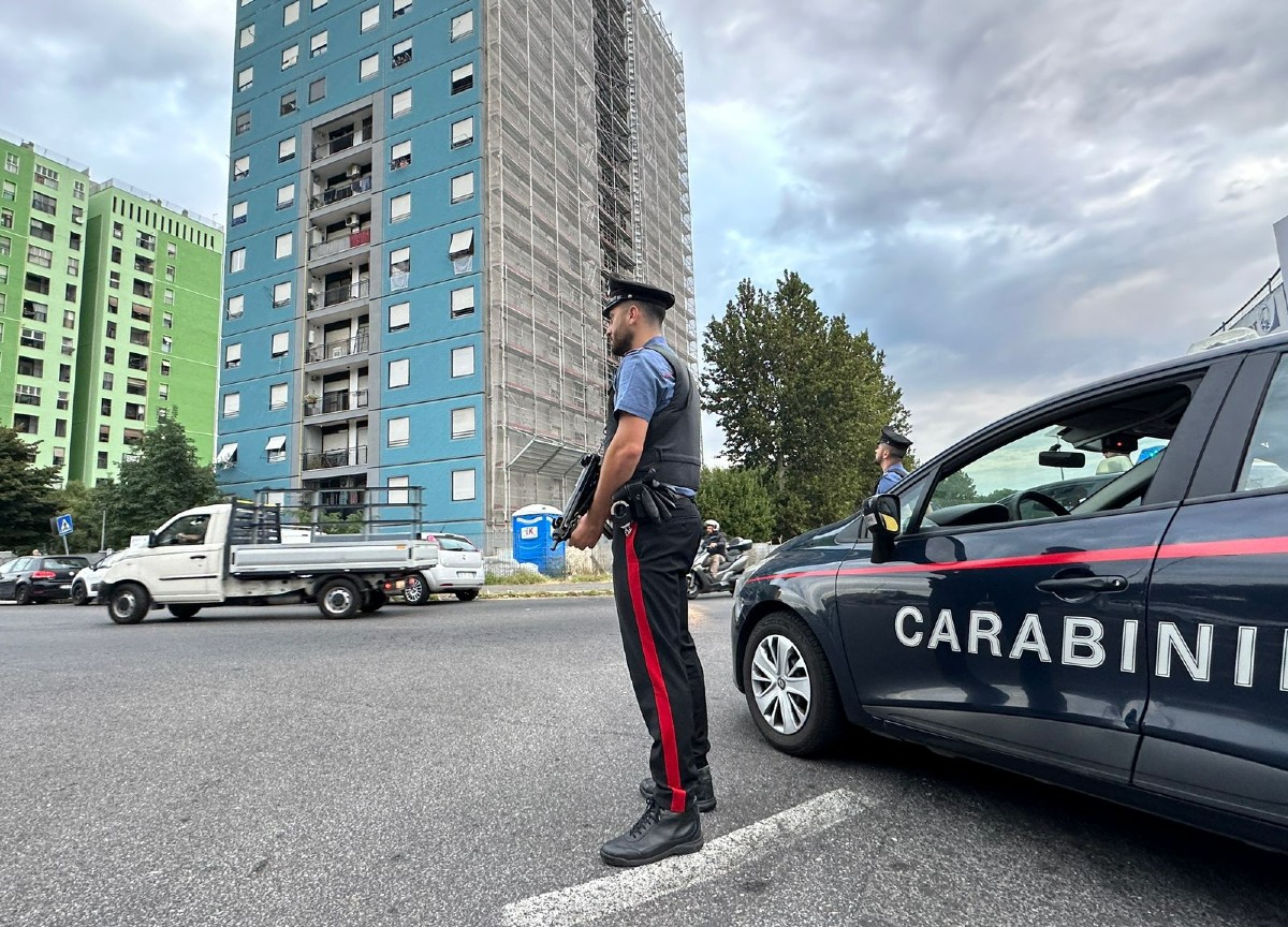 PROVINCIALE Controlli dei Carabinieri a Tor Bella Monaca