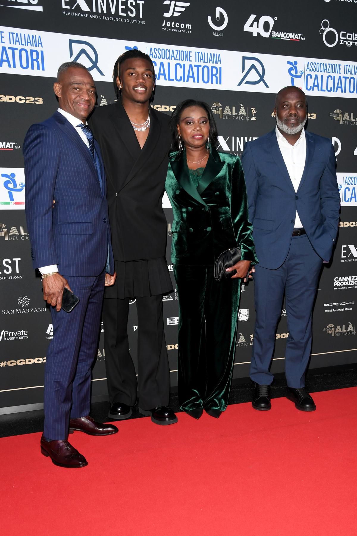 Rafael Leao sul Red carpet del Gran gala del calcio AIC (foto Ipa) Rafael Leao sul Red carpet del Gran gala del calcio AIC (foto Ipa)