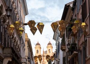 Renault illumina il natale Romano