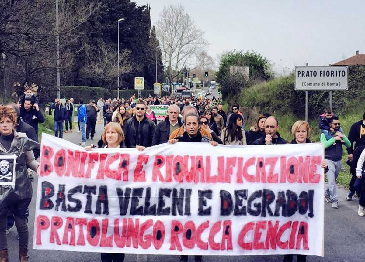 La protesta dei residenti del VI Municipio