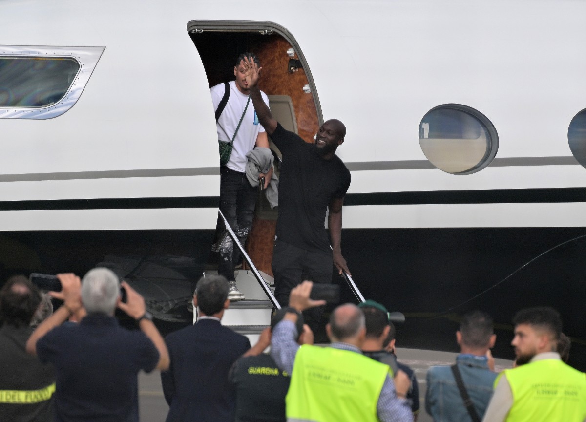 L'arrivo a Ciampino di Romelu Lukaku L'arrivo a Ciampino di Romelu Lukaku