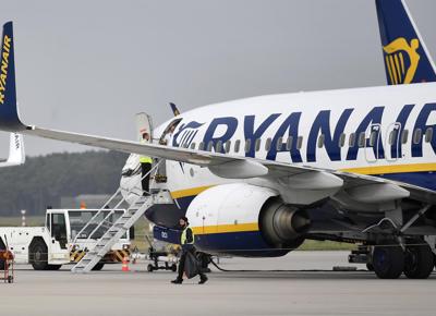 Ryanair volo milano brindisi non spegne telefono