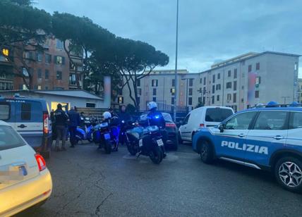 Roma, blitz della Polizia a San Basilio: 113 identificati e 4 case sgomberate