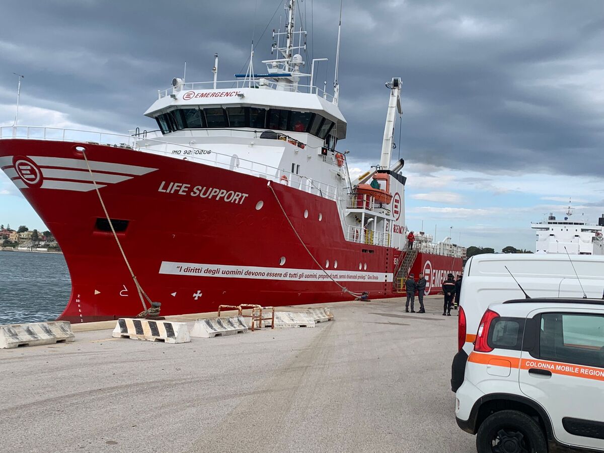 sbarco migranti Libia a Brindisi