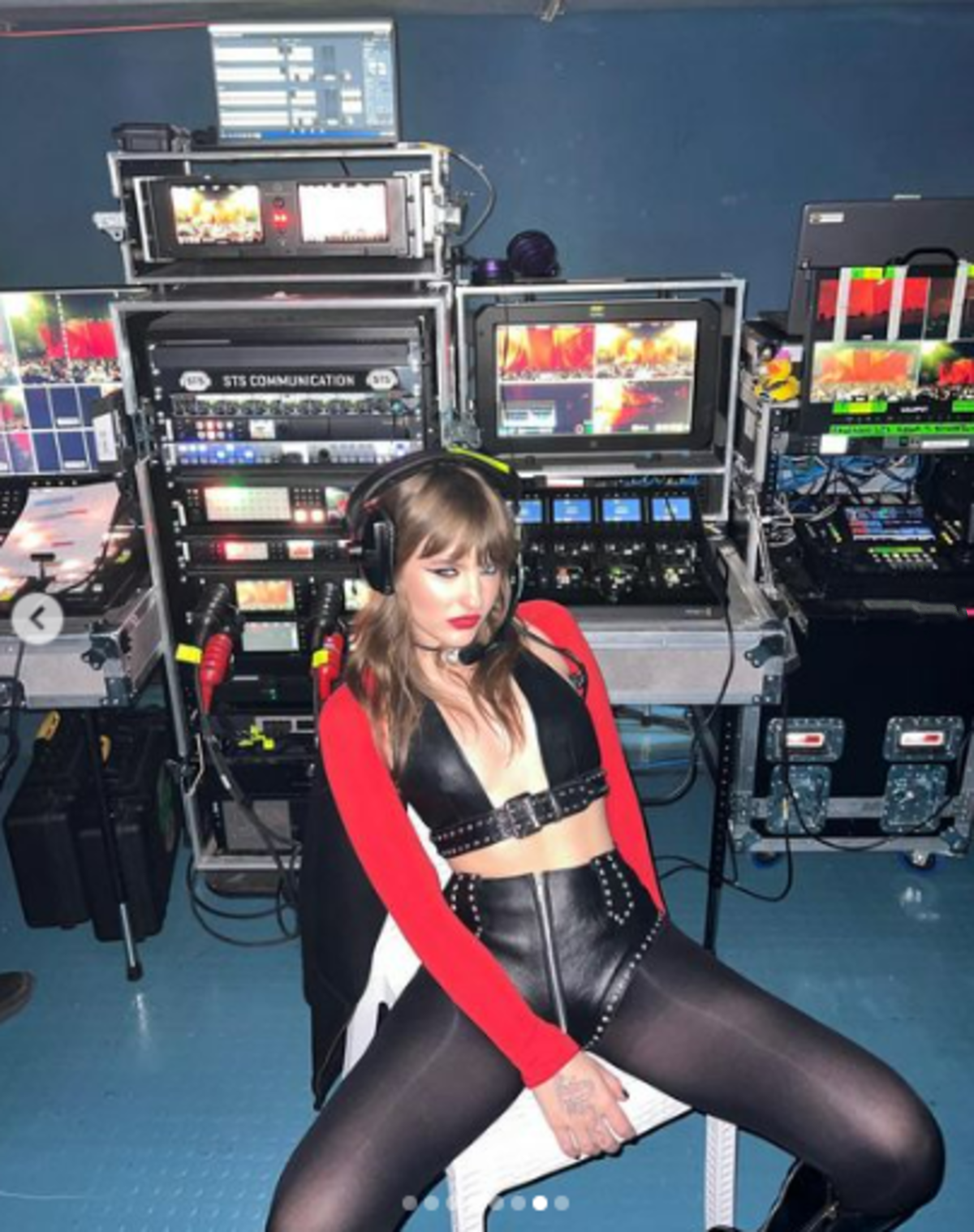 Victoria De Angelis Victoria De Angelis