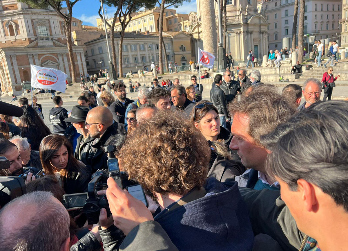 Sit in Roma contro inceneritore Sit in Roma contro inceneritore