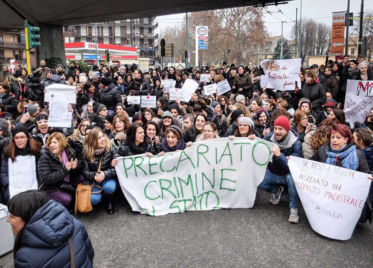 Protesta delle precarie Protesta delle precarie