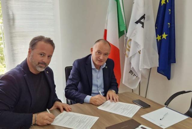 da sx: i Dott.ri A. Sorrento e V. Frijia