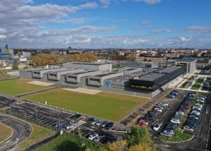 Symbio inaugura la sua prima gigafactory SymphonHy