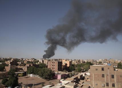 Sudan caos, si teme guerra ampia. Stranieri in fuga, piano per gli italiani