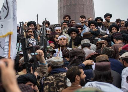 Litio, accordo tra Afghanistan e Cina: dai talebani pernacchia all'Occidente