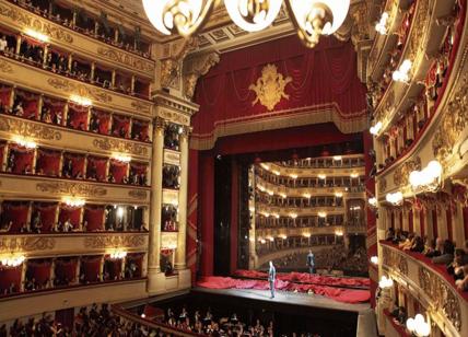 Bari, "vino e profumi coi soldi del Teatro Petruzzelli"