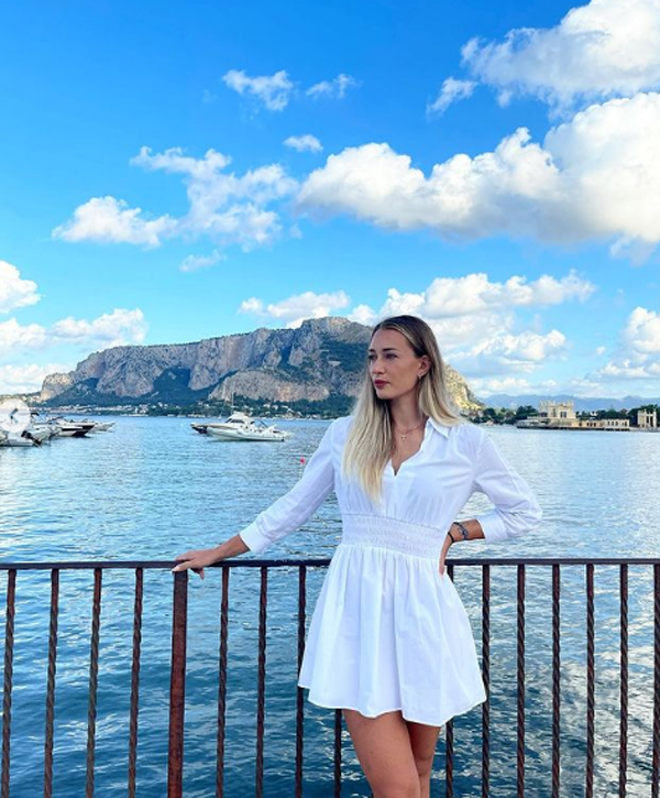 Yana Sizikova (yana_sizikova) Yana Sizikova (yana_sizikova)