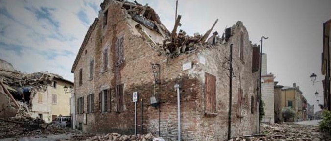 Terremoto in Emilia Romagna del 2012 Terremoto in Emilia Romagna del 2012