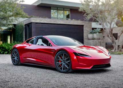 Tesla Roadster, partono le prenotazioni a partire da 43mila euro