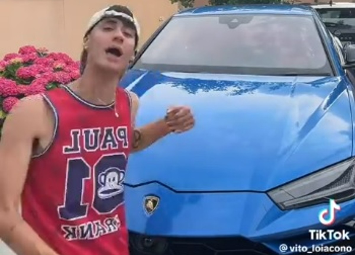 Il video degli youtuber The Borderline prima dell'incidente con la Lamborghini Il video degli youtuber The Borderline prima dell'incidente con la Lamborghini