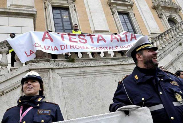 Vigili Urbani Roma Vigili Urbani Roma