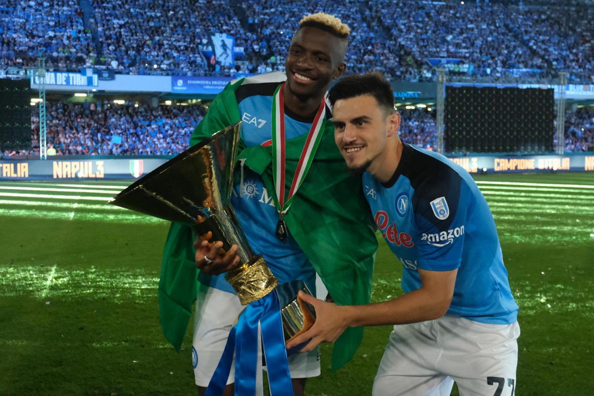 Viktor Osimhen protagonista dello scudetto vinto dal Napoli (foto Lapresse) Viktor Osimhen protagonista dello scudetto vinto dal Napoli (foto Lapresse)