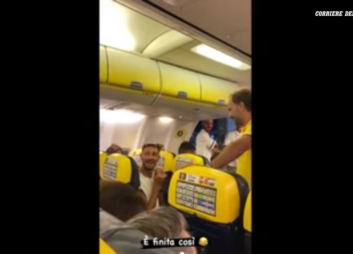 Volo Ibiza-Bari in ritardo di 5 ore Volo Ibiza-Bari in ritardo di 5 ore