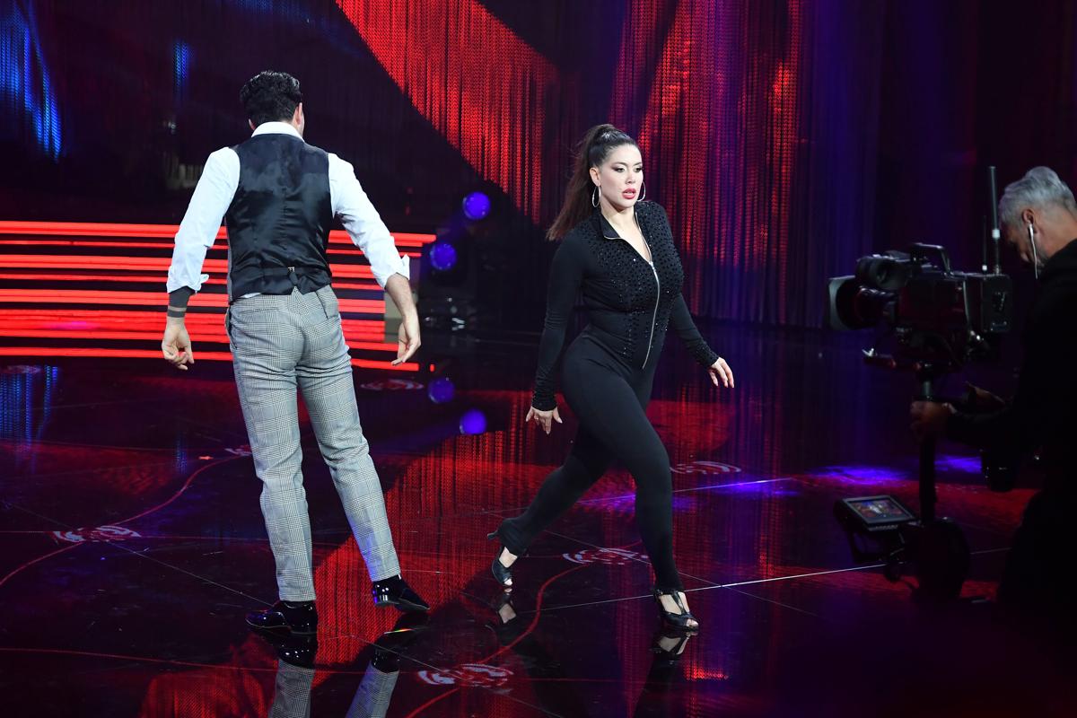 Wanda Nara e Pasquale La Rocca a Ballando con le Stelle (foto Ipa) Wanda Nara e Pasquale La Rocca a Ballando con le Stelle (foto Ipa)