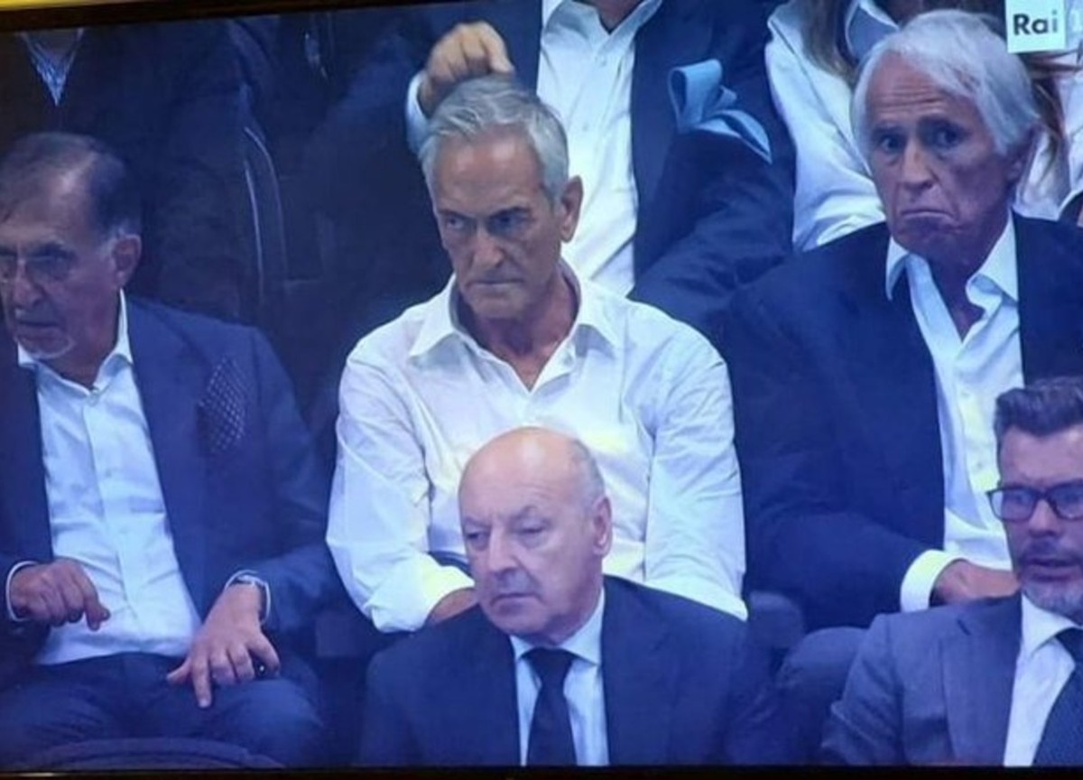 In alto da sinistra a destra Ignazio La Russa, Gabriele Gravina e Giovanni Malagò. Sotto in basso a sinistra Beppe Marotta e al suo fianco Zvonimir Boban In alto da sinistra a destra Ignazio La Russa, Gabriele Gravina e Giovanni Malagò. Sotto in basso a sinistra Beppe Marotta e al suo fianco Zvonimir Boban