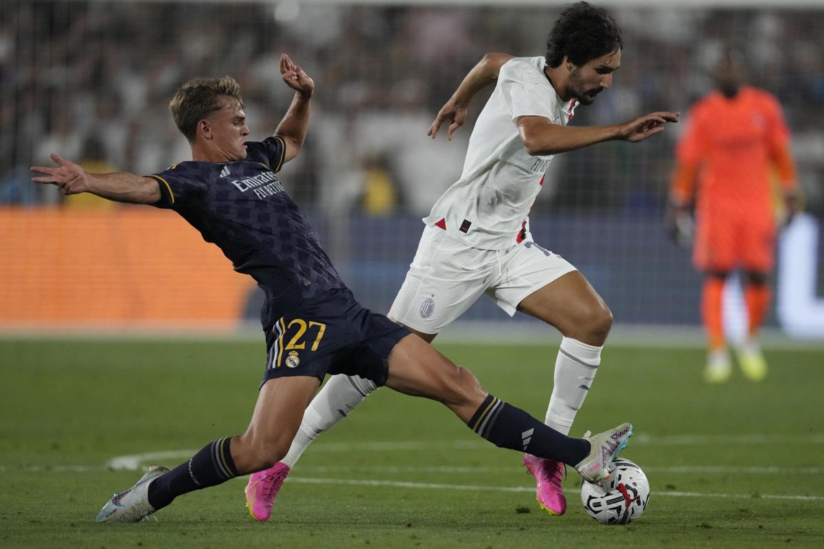 Yacine Adli nelll'amichevole estiva tra Milan e Real Madrid (foto Lapresse) Yacine Adli nelll'amichevole estiva tra Milan e Real Madrid (foto Lapresse)