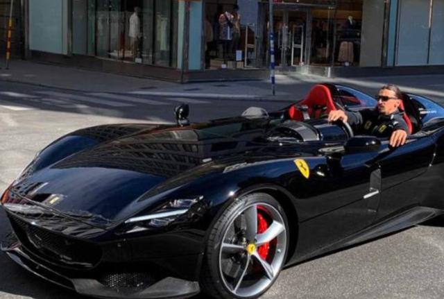 Zlatan Ibrahimovic in Ferrari Zlatan Ibrahimovic in Ferrari