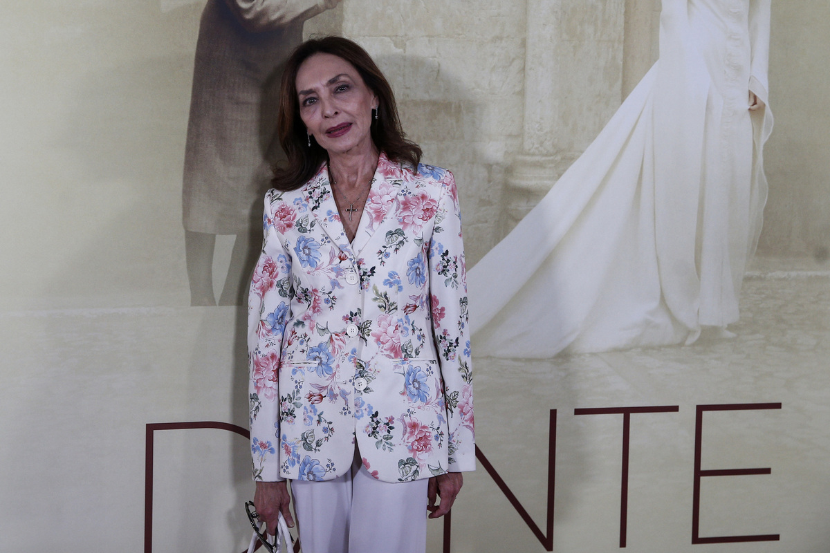 Maria Rosaria Omaggio Maria Rosaria Omaggio