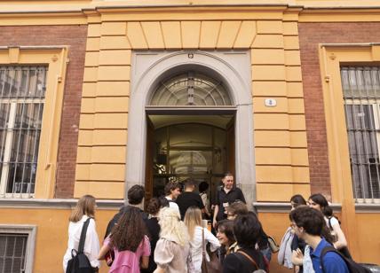 Maturità 2025, dalle guerre al nuovo Papa fino all'IA: parte il toto tracce
