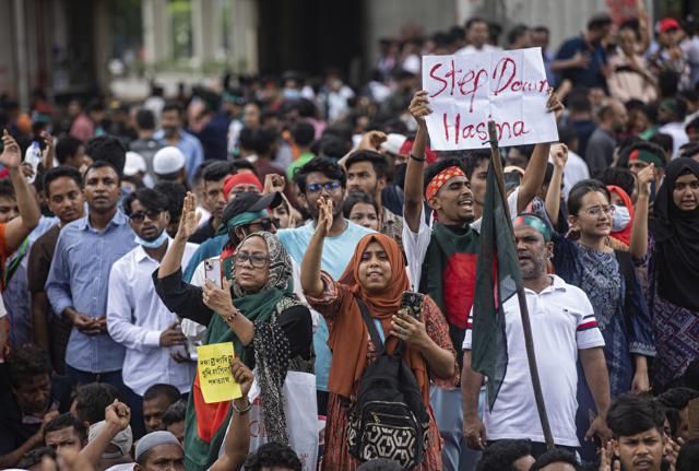 Secondo giorno di proteste in Bangladesh Secondo giorno di proteste in Bangladesh