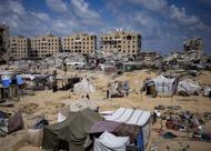Guerra a Gaza, nemmeno a Pasqua cessa il fuoco. Hamas: "25 morti nei raid di Israele nella Striscia"