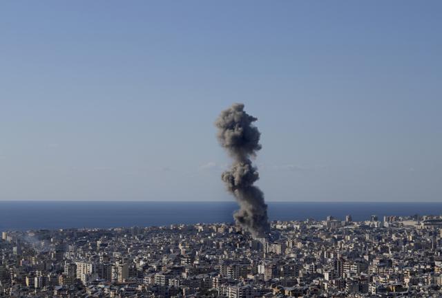 Nord Israele - Edifici danneggiati da razzi provenienti dal Libano
