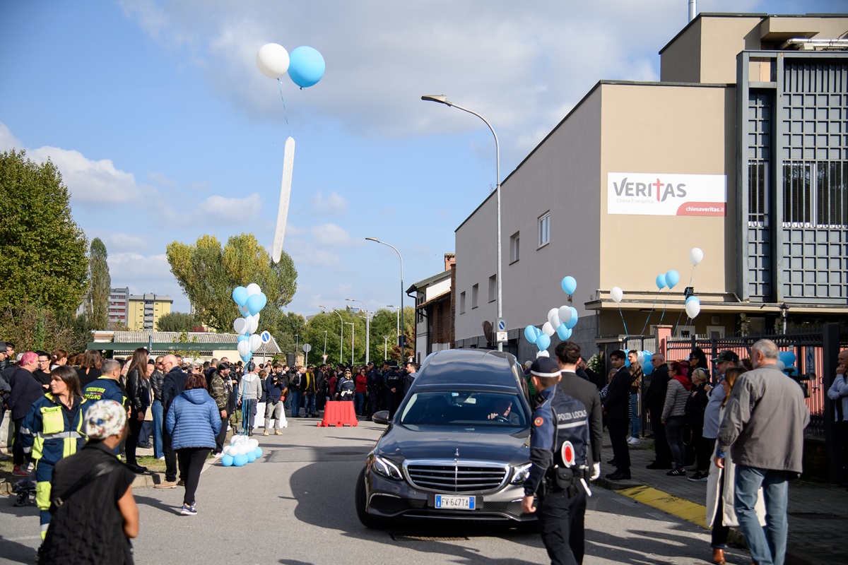 Rozzano, i funerali di Manuel Mastrapasqua Rozzano, i funerali di Manuel Mastrapasqua