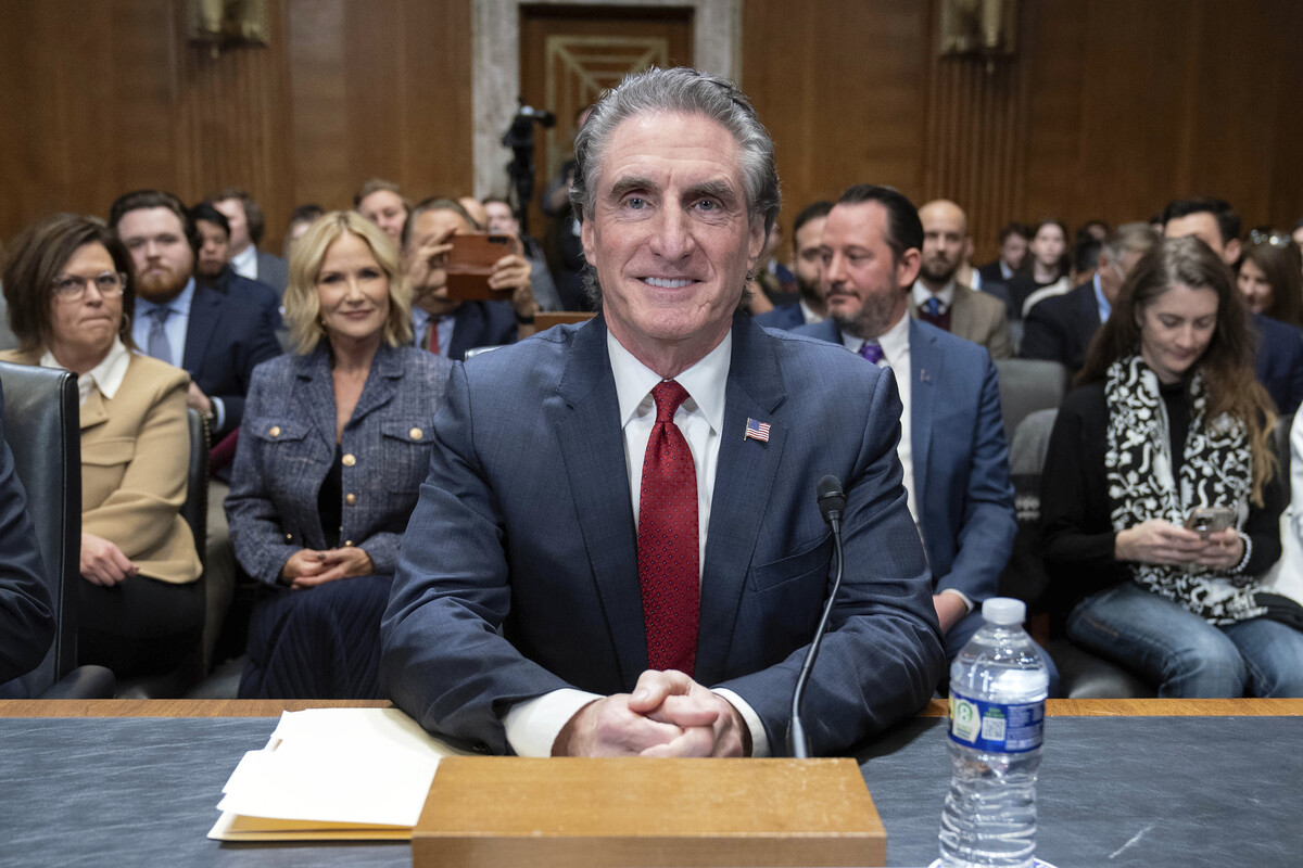 Segretario agli Interni: Doug Burgum Segretario agli Interni: Doug Burgum