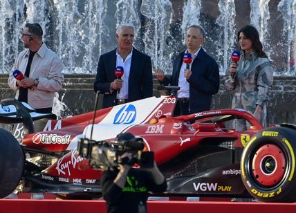 Orcel corre con Lewis Hamilton, ma Descalzi lo sorpassa. Armani giù e Piersilvio Berlusconi... Top Manager Reputation Classifica