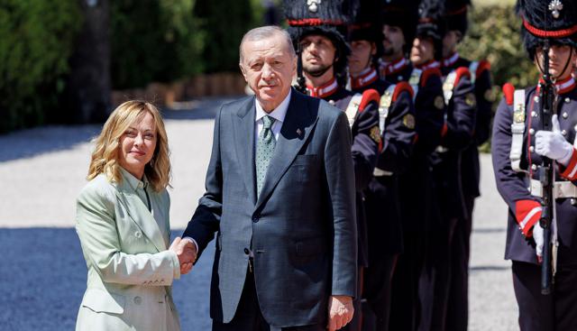 Italia-Turchia, Meloni ponte anche con il Medio Oriente. Con Erdogan piena intesa su migranti, commercio, Ucraina e rapporto con Trump