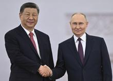 Venezuela, Russia e Cina avvisano gli Usa: "Basta intimidazioni, atteggiamento da cowboy". Stoccata a Trump