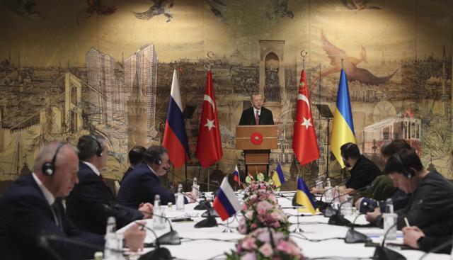 Negoziati Istanbul (Foto Lapresse) Negoziati Istanbul (Foto Lapresse)