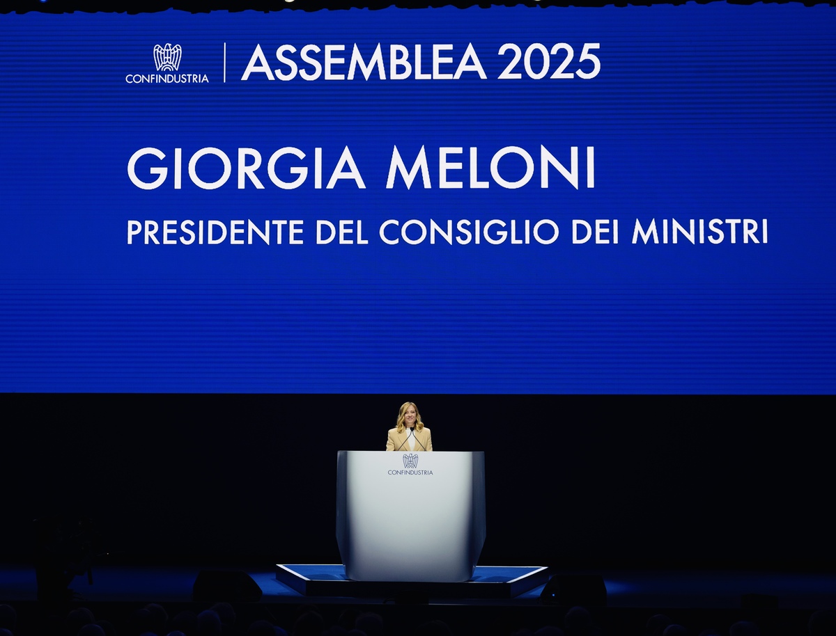 Il Presidente del Consiglio, Giorgia Meloni, all' Assemblea Confindustria presso il Teatro EuropAuditorium di Bologna Il Presidente del Consiglio, Giorgia Meloni, all' Assemblea Confindustria presso il Teatro EuropAuditorium di Bologna