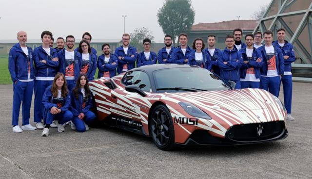 L'auto guidata dall'AI del Politecnico di Milano L'auto guidata dall'AI del Politecnico di Milano