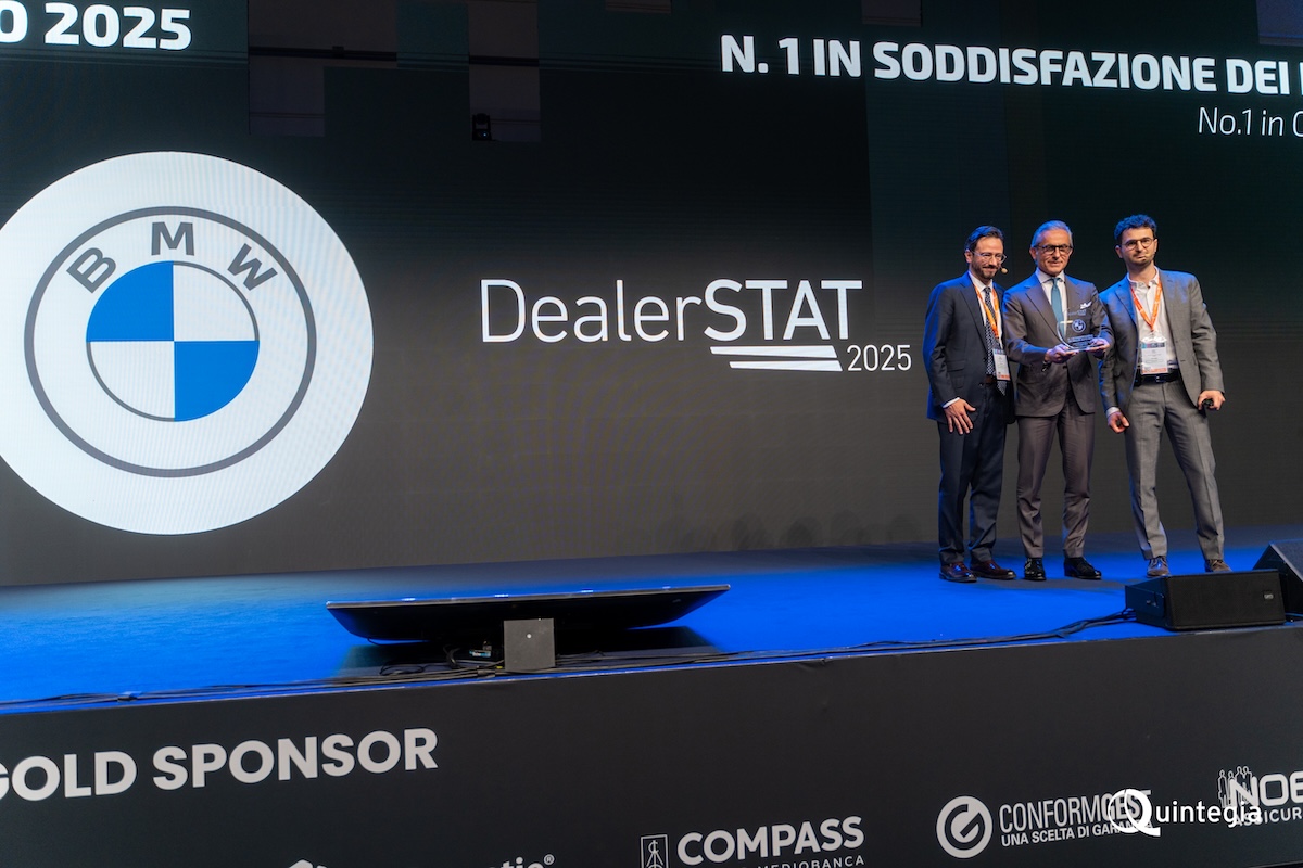 https://www.affaritaliani.it/static/upl2024/_bmw/0000/bmw119.jpg