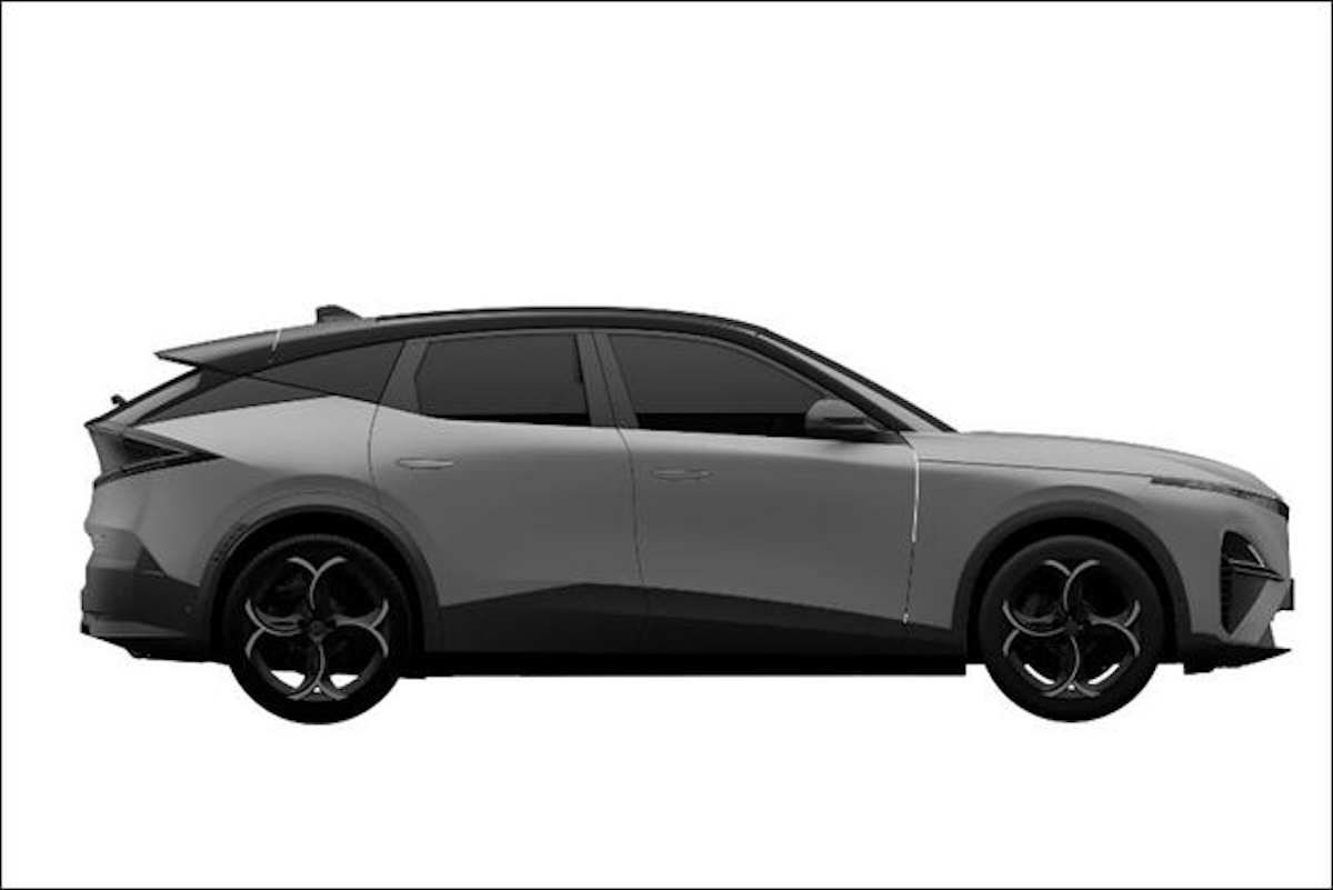 Nuova Alfa Romeo Stelvio 2025: le immagini dei brevetti svelano il design del futuro SUV