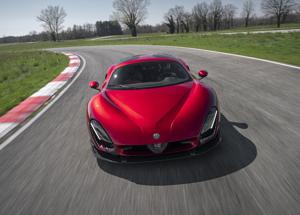 Alfa Romeo 33 Stradale: l’eredità dell’icona rinasce tra pista, design e passione