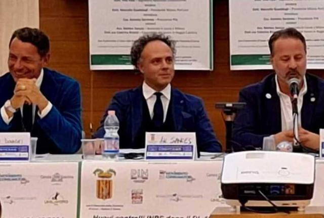 da sx: gli Avv. ti S. Donadei, M. Sances e il Dott. A. Sorrento da sx: gli Avv. ti S. Donadei, M. Sances e il Dott. A. Sorrento